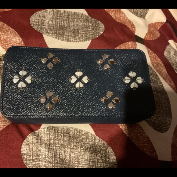 Original and authentic Kate Spade mini purse - Picture 2 of 3